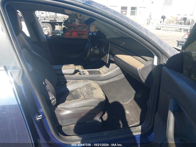 2022 TESLA MODEL Y 7SAYGDEE0NF481051 Photo 4