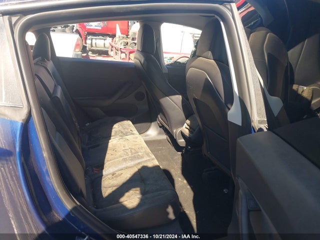 2022 TESLA MODEL Y 7SAYGDEE0NF481051 Photo 7