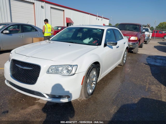2C3CCAEG5FH773202 Chrysler 300C