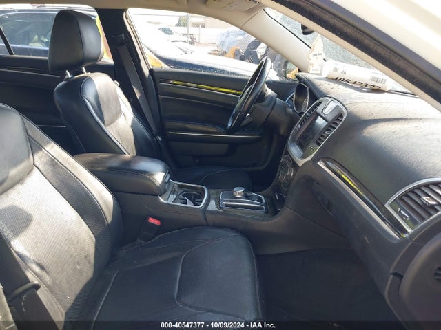 Chrysler 300C 2015 2C3CCAEG5FH773202 Image 5