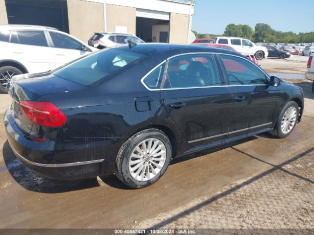 1VWBT7A39GC033702 Volkswagen Passat 1.8t Se