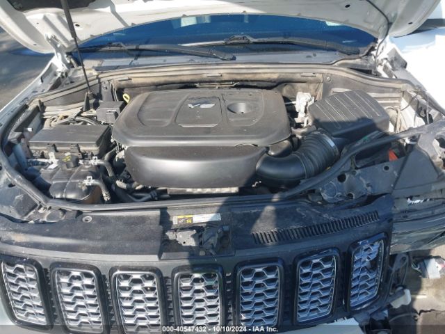 1C4RJEAGXJC323162 Jeep Grand Cherokee Altitude 4x2