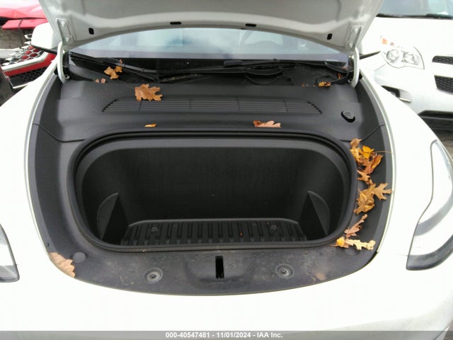 2021 TESLA MODEL Y 5YJYGDEEXMF257944 Photo 9