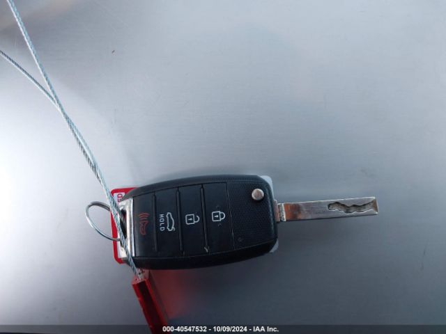 5XXGT4L37GG081848 KIA Optima Lx