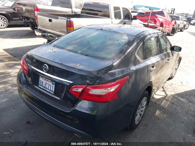 Nissan Altima 2.5 S 2017 1N4AL3APXHC940119 Image 4