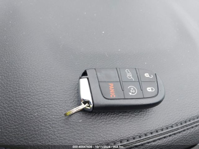 3C4NJCBB8NT228857 Jeep Compass Latitude Fwd