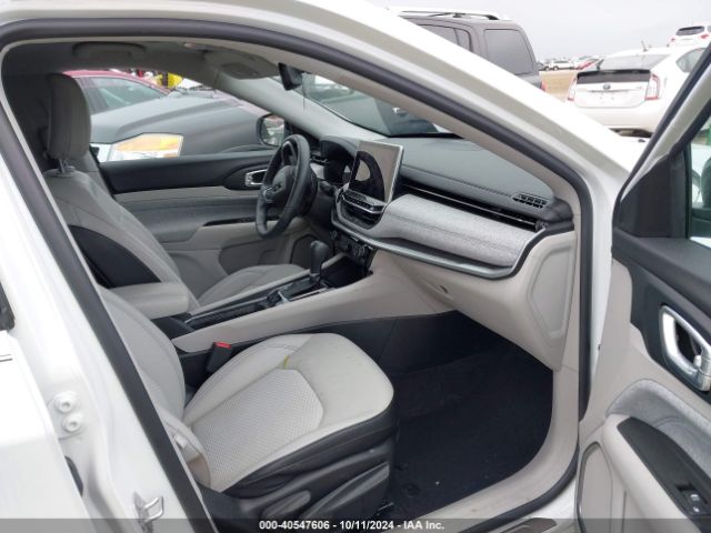 3C4NJCBB8NT228857 Jeep Compass Latitude Fwd