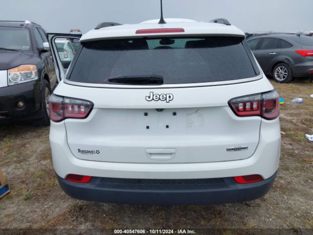3C4NJCBB8NT228857 Jeep Compass Latitude Fwd