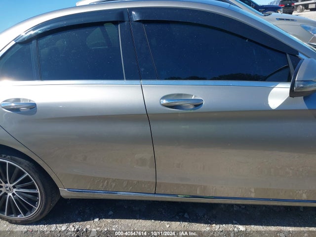 55SWF8EB5KU287033 Mercedes-Benz C 300 4matic
