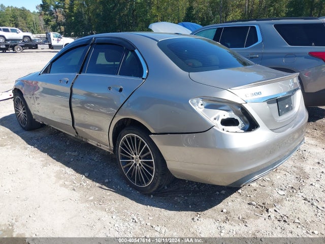 55SWF8EB5KU287033 Mercedes-Benz C 300 4matic