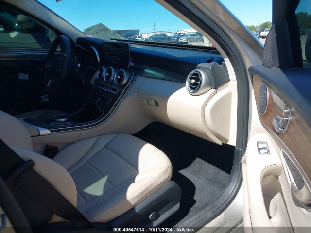55SWF8EB5KU287033 Mercedes-Benz C 300 4matic