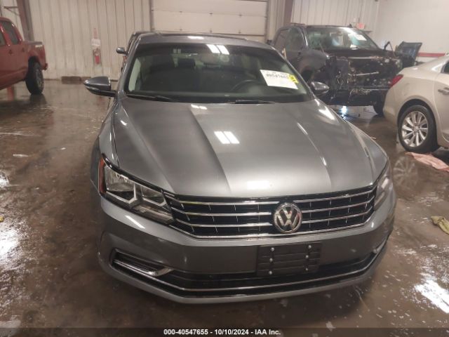 1VWLA7A34KC003722 Volkswagen Passat 2.0t Wolfsburg Edition