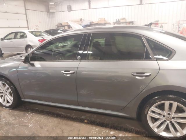 1VWLA7A34KC003722 Volkswagen Passat 2.0t Wolfsburg Edition