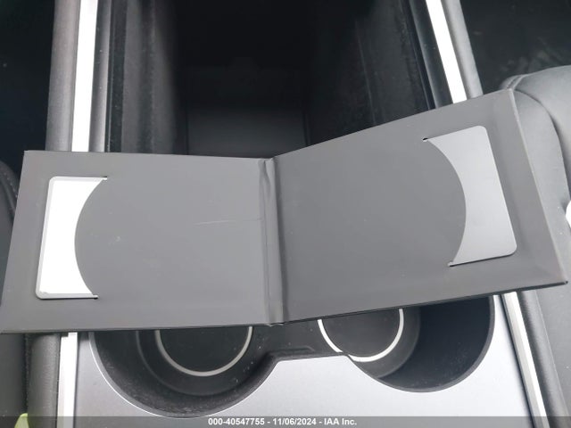 2024 TESLA MODEL Y 7SAYGDEE7RA311921 Photo 10