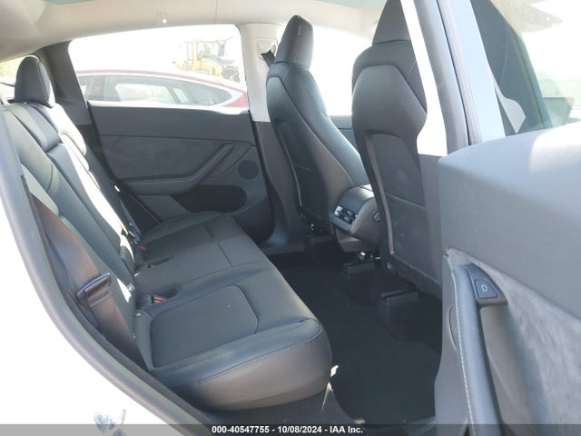 2024 TESLA MODEL Y 7SAYGDEE7RA311921 Photo 7
