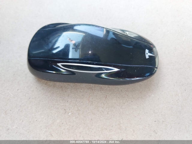 2016 TESLA MODEL S 5YJSA1E10GF152692 Photo 10