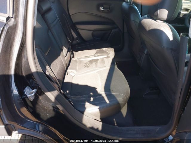 3C4NJDBB5JT238732 Jeep Compass Latitude 4x4