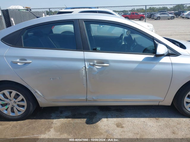 Hyundai ACCENT SE 2019 3KPC24A30KE063911 Image 13