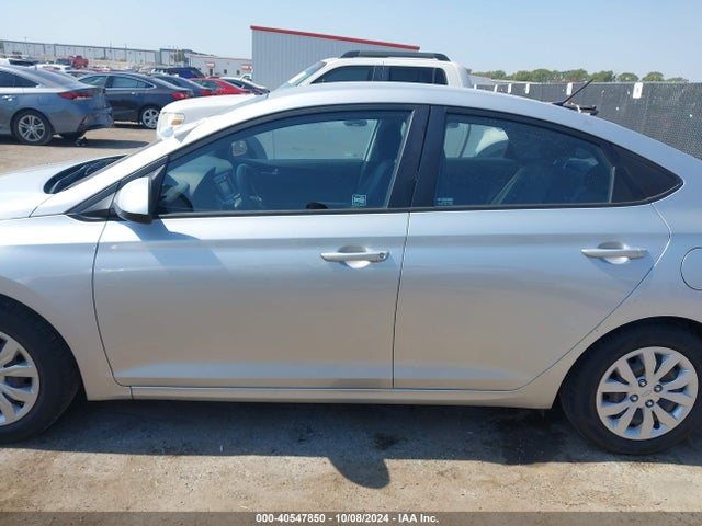Hyundai ACCENT SE 2019 3KPC24A30KE063911 Image 14