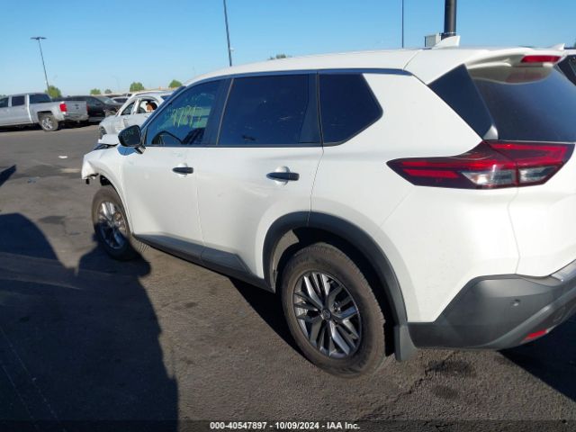 JN8AT3AA9MW009517 Nissan Rogue S Fwd