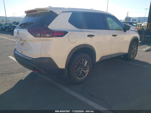 JN8AT3AA9MW009517 Nissan Rogue S Fwd