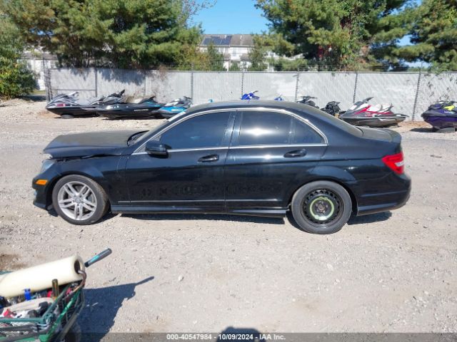 WDDGF8AB1ER321128 Mercedes-Benz C 300 Luxury 4matic/sport 4matic