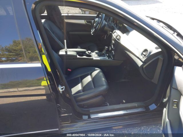 WDDGF8AB1ER321128 Mercedes-Benz C 300 Luxury 4matic/sport 4matic