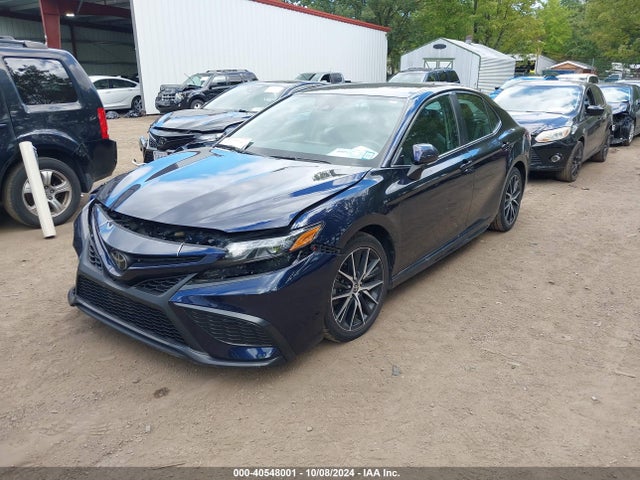 Toyota CAMRY SE 2022 4T1G11AK8NU666133 Image 2