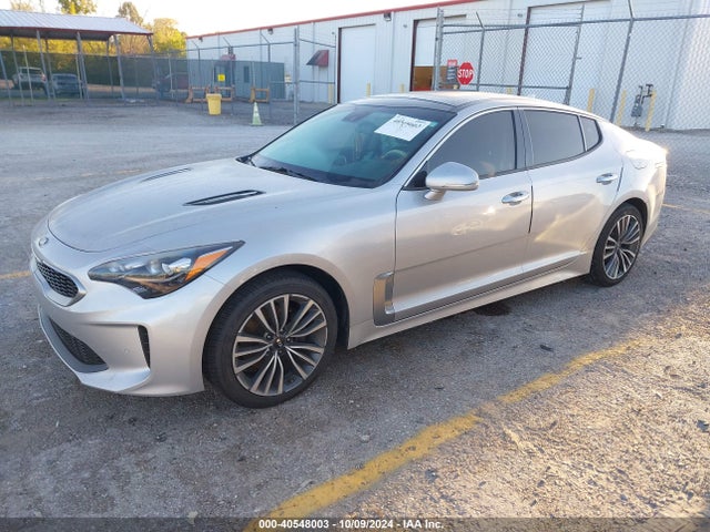 KIA Stinger Premium 2018 KNAE25LAXJ6017580 Image 2