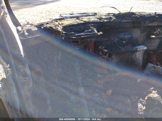 1C4RJFCTXHC751310 Jeep Grand Cherokee Overland 4x4