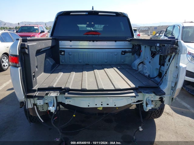 Rivian R1t Launch Edition 2022 7FCTGAAL3NN003650 Image 17
