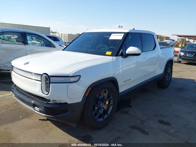 Rivian R1t Launch Edition 2022 7FCTGAAL3NN003650 Image 2