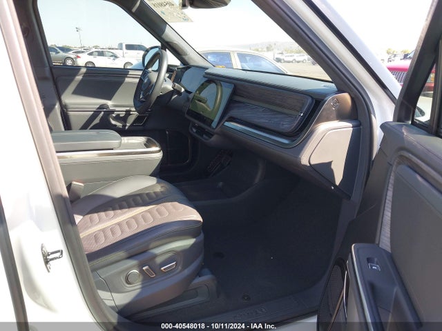 Rivian R1t Launch Edition 2022 7FCTGAAL3NN003650 Image 5