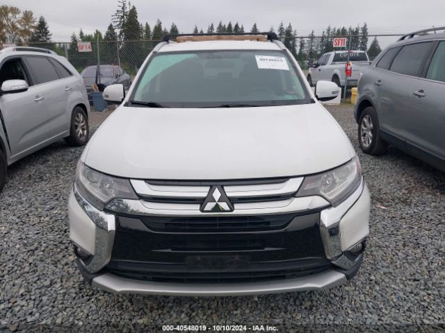 JA4AD3A31HZ057490 Mitsubishi Outlander Sel