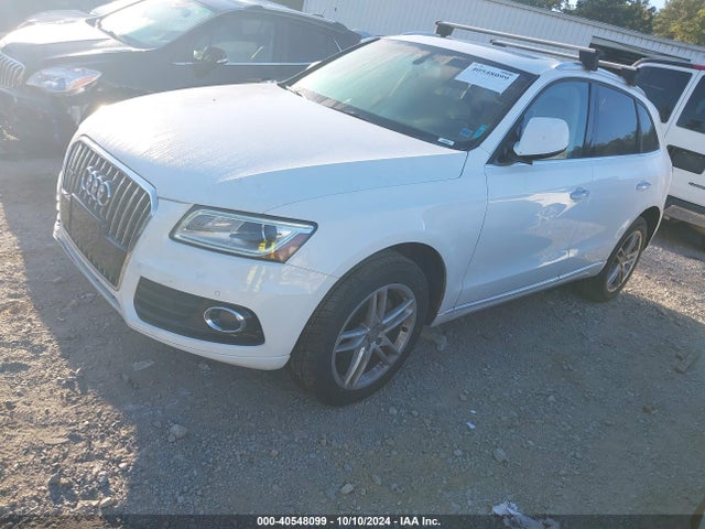 Audi Q5 2.0t Premium 2017 WA1C2AFP7HA093052 Image 2
