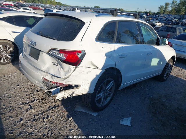 Audi Q5 2.0t Premium 2017 WA1C2AFP7HA093052 Image 4