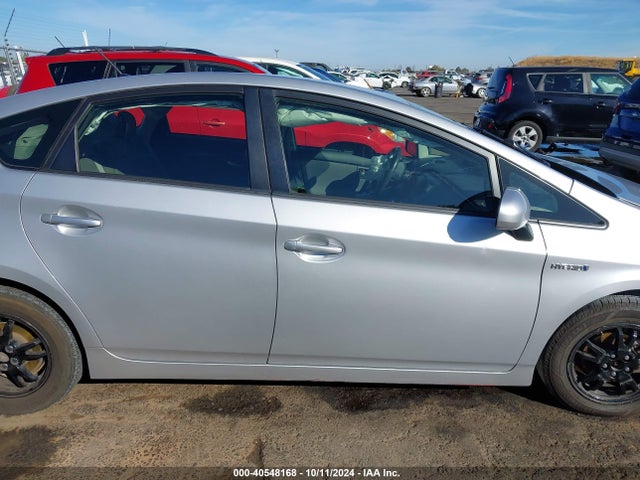 Toyota Prius Two 2015 JTDKN3DU2F1931675 Image 14
