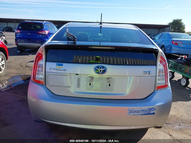 Toyota Prius Two 2015 JTDKN3DU2F1931675 Image 17