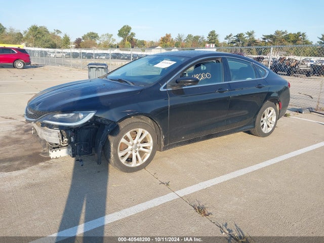 Chrysler 200 Limited 2015 1C3CCCAB7FN603713 Image 2