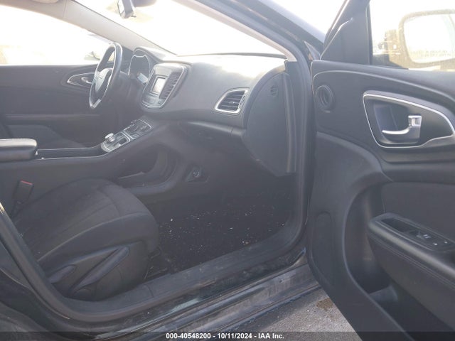 Chrysler 200 Limited 2015 1C3CCCAB7FN603713 Image 5