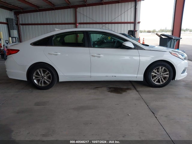 Hyundai SONATA SE 2015 5NPE24AF4FH004798 Image 13