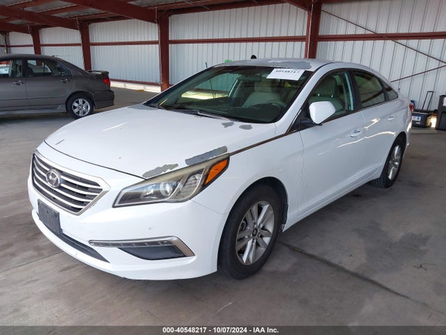 Hyundai SONATA SE 2015 5NPE24AF4FH004798 Image 2