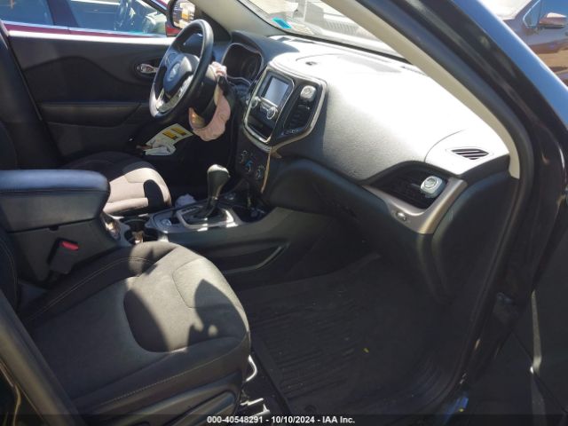 1C4PJMAB4GW366392 Jeep Cherokee Altitude