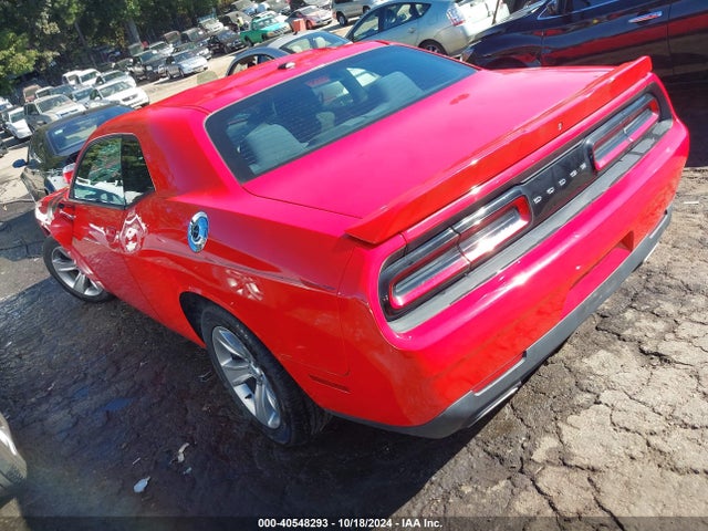 Dodge Challenger Sxt 2018 2C3CDZAG7JH327711 Image 3