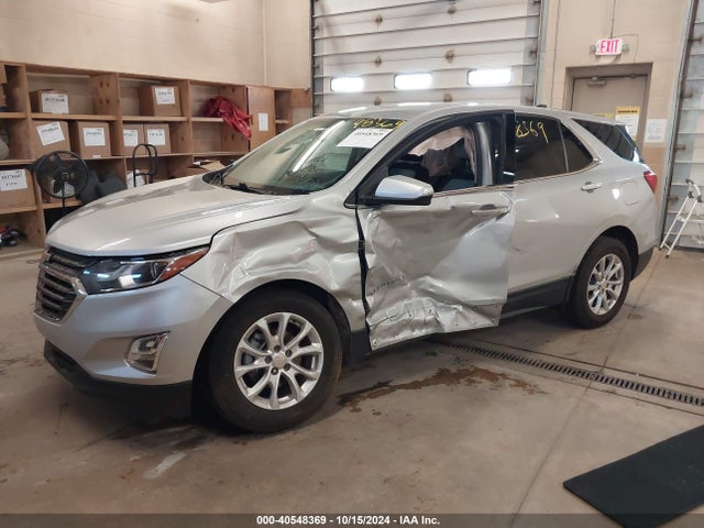 Chevrolet EQUINOX LT 2018 2GNAXSEV1J6149114 Image 2