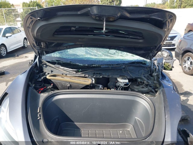 2021 TESLA MODEL Y 5YJYGDEE3MF098040 Photo 9