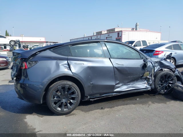 5YJYGDEE3MF098040 Tesla Model Y Long Range Dual Motor All-wheel Drive