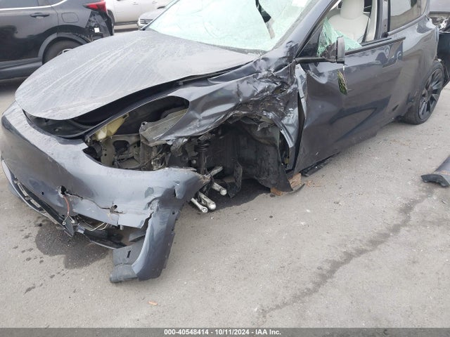 2021 TESLA MODEL Y 5YJYGDEE3MF098040 Photo 5