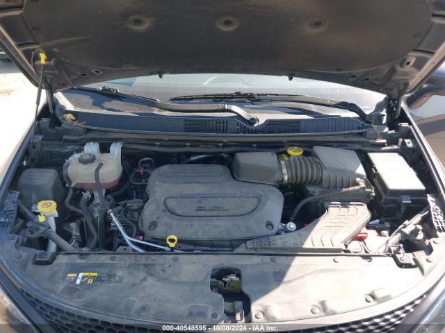 2C4RC1CG1NR229880 Chrysler Voyager Lx