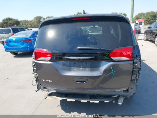 2C4RC1CG1NR229880 Chrysler Voyager Lx